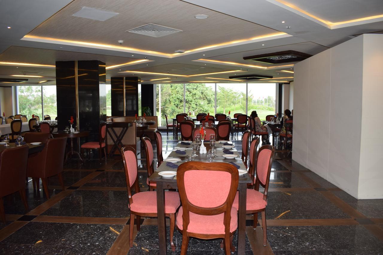 מלון לאהור Defence Raya Golf & Country Club מראה חיצוני תמונה